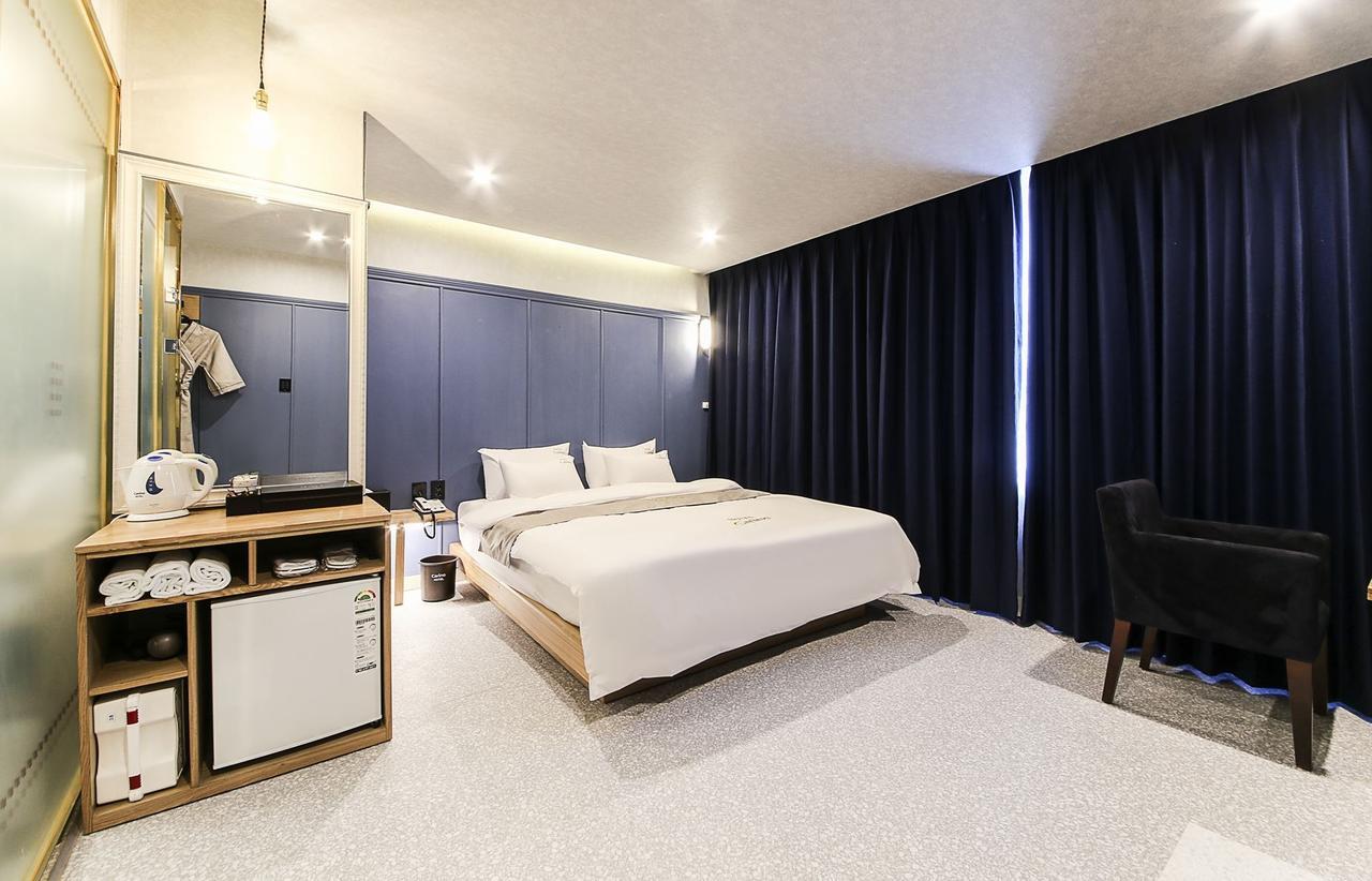 Carino Hotel Busan Exteriör bild