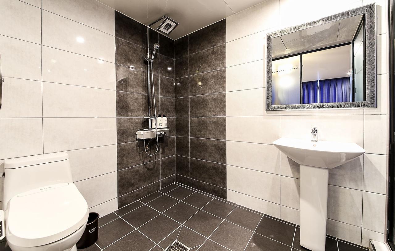 Carino Hotel Busan Exteriör bild